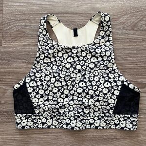 Brooks 3 Pocket Sports Bra (32 A/B)